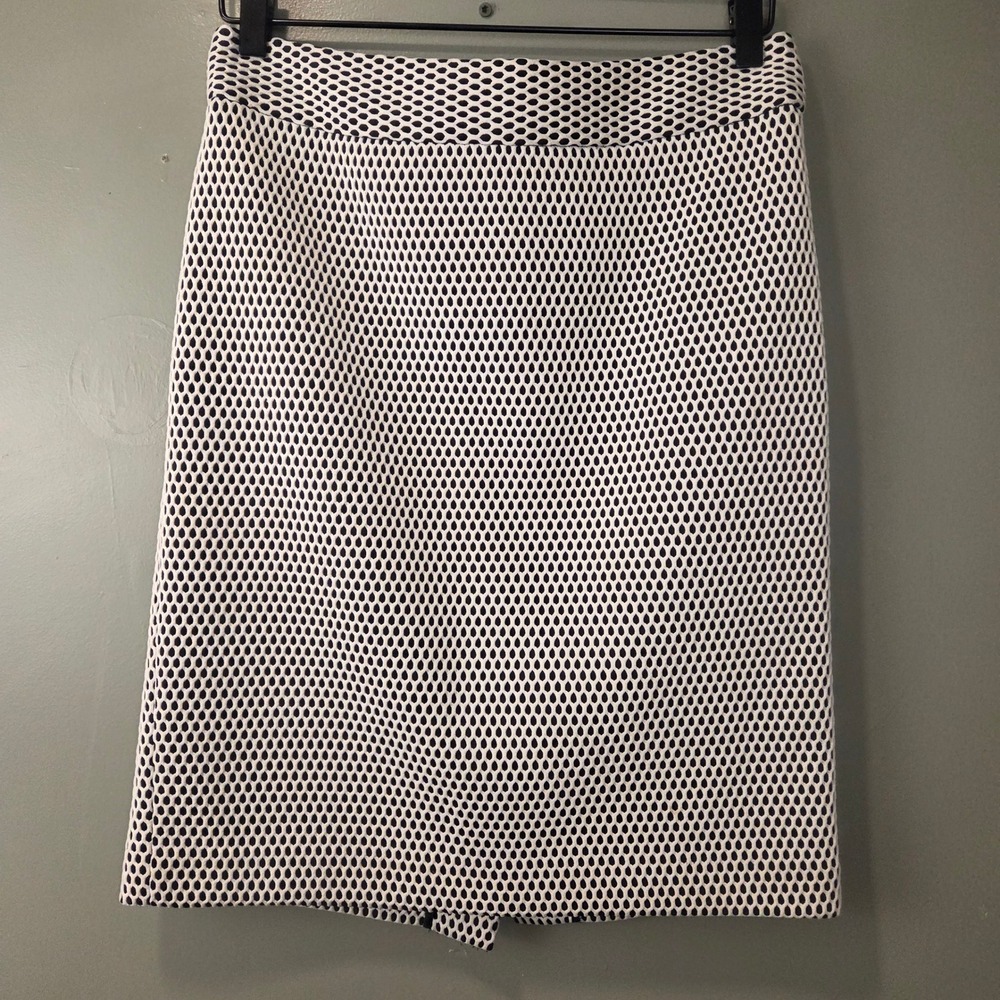 Banana Republic Women's Pencil Skirt Knee Length Net Overlay White Black Size 8